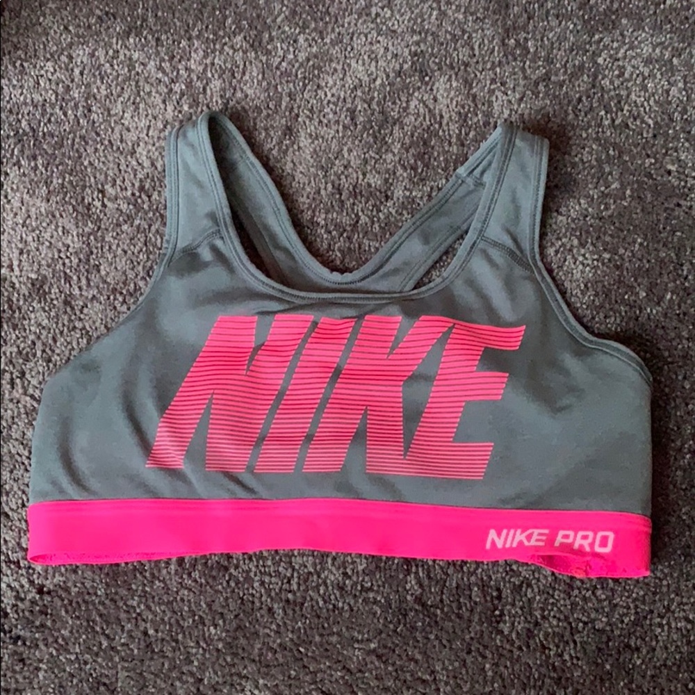 Sports bra